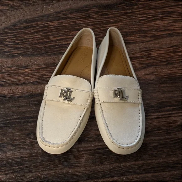 Lauren Ralph Lauren Elegant Cream Loafers - Picture 2 of 3